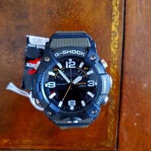 G-SHOCK MUDMASTER
GGB100 
W/Carbon Core Guard